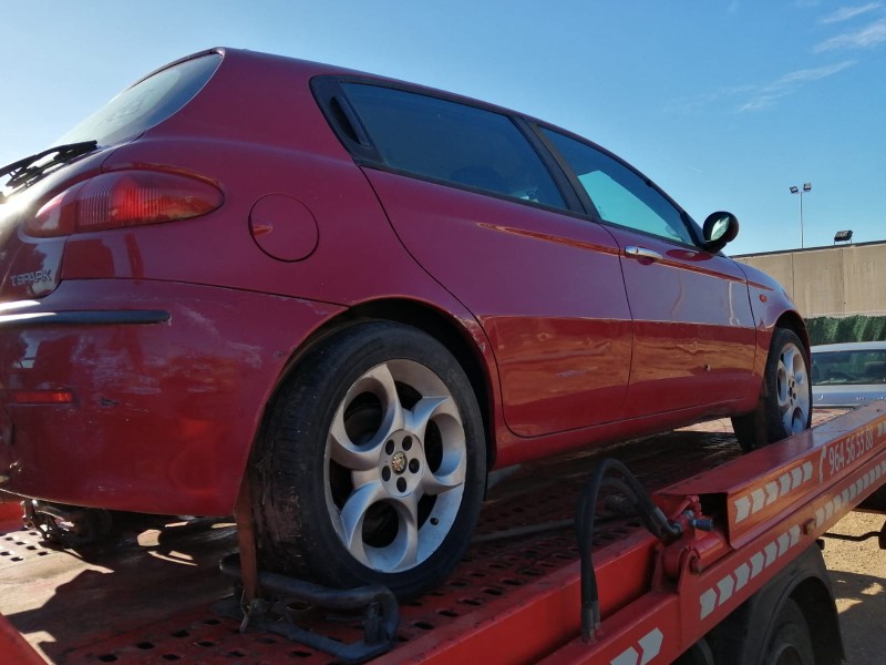 alfa romeo 147 (190) del año 2001
