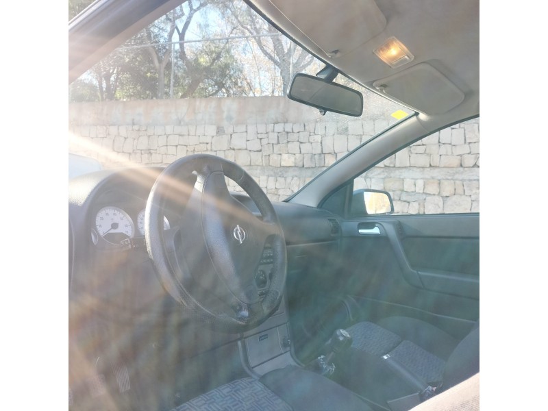 opel astra g coupé del año 2000