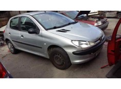 PEUGEOT 206 BERLINA