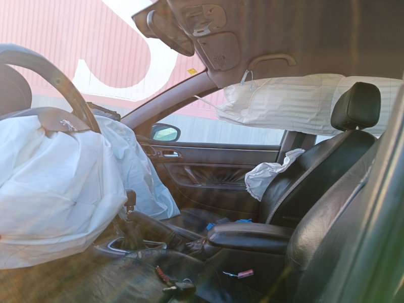 peugeot 607 (s1) del año 2003