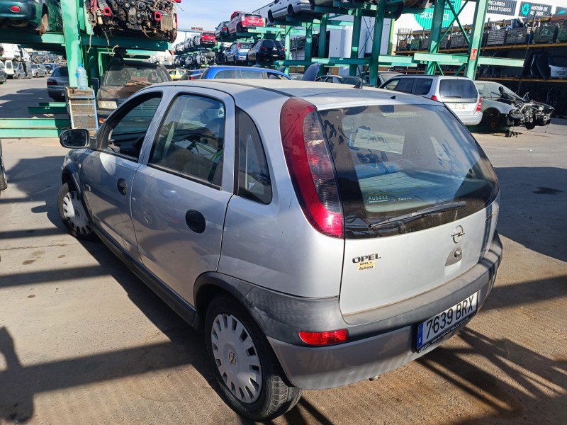opel corsa c del año 2002