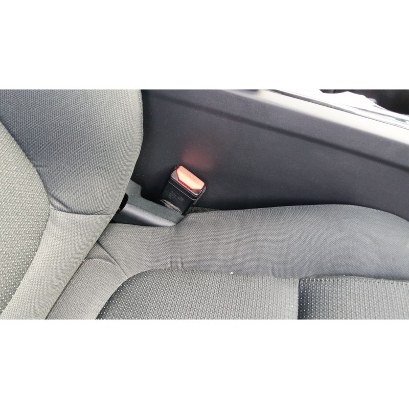 Recambio de enganche cinturon delantero derecho para jaguar xe (x760) 2.0 d referencia OEM IAM   