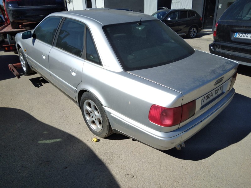 audi a6 berlina (c4) del año 2002