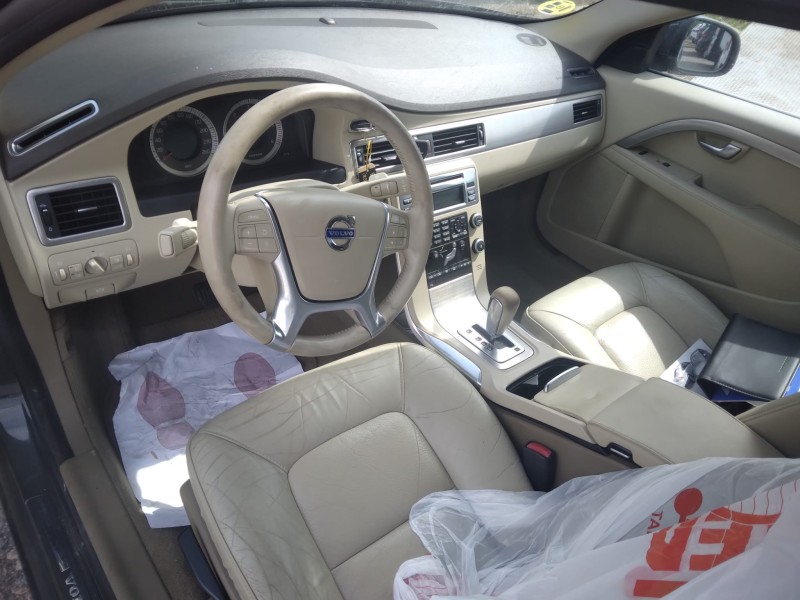 volvo s80 berlina del año 2010