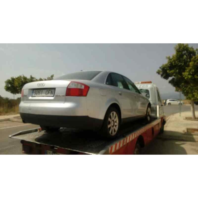 AUDI A4 BERLINA (8E)