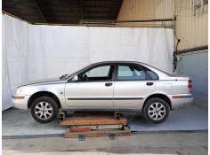 volvo s40 berlina del año 2002