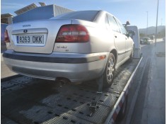 volvo s40 berlina del año 2002 2