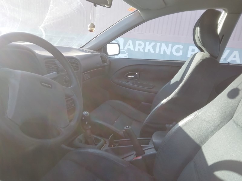 volvo s40 berlina del año 2002