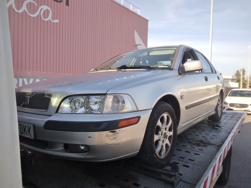volvo s40 berlina del año 2002