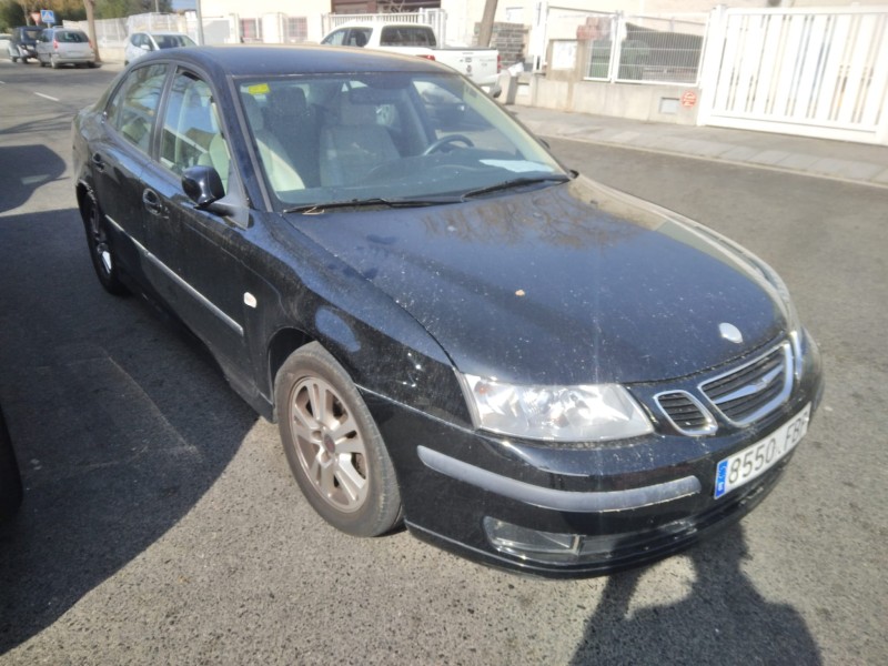 saab 9-3 berlina del año 2004