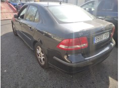 saab 9-3 berlina del año 2004 2