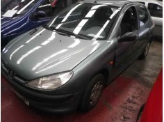 PEUGEOT 206 BERLINA