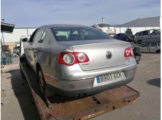 VOLKSWAGEN PASSAT BERLINA (3C2)