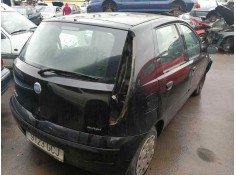 FIAT PUNTO BERLINA (188)