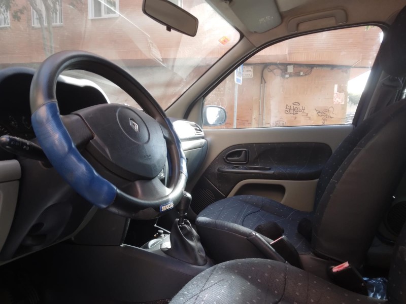 renault clio ii fase ii (b/cb0) del año 2002