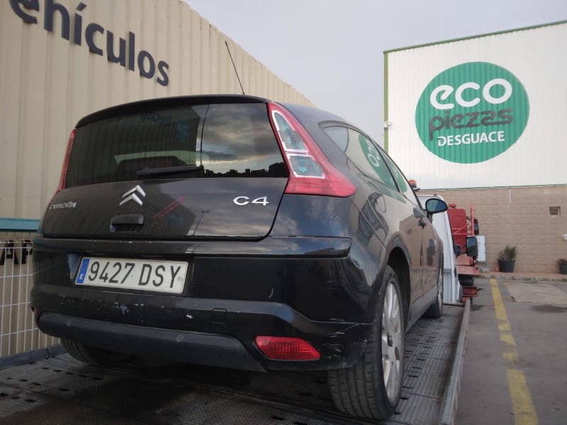 citroen c4 berlina del año 2005