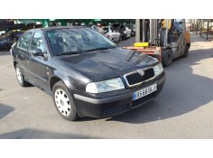 SKODA OCTAVIA BERLINA (1U2)
