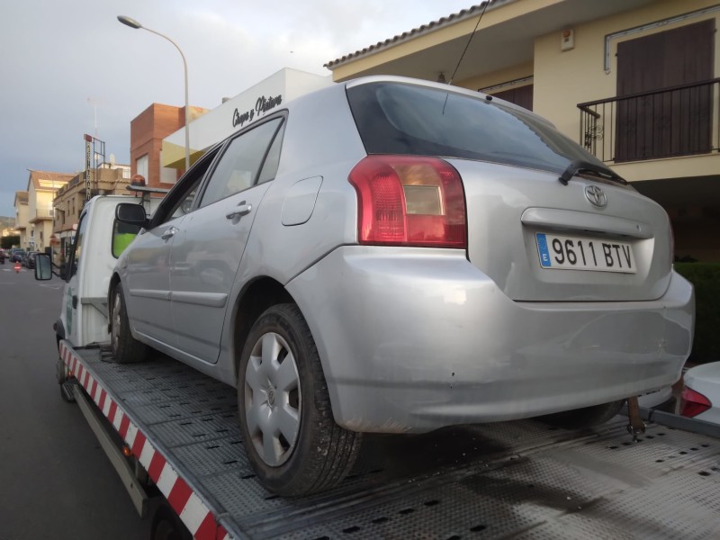 toyota corolla (e12) del año 2003