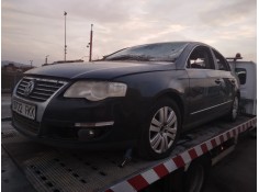 VOLKSWAGEN PASSAT BERLINA (3C2)