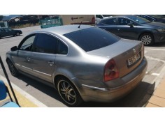 VOLKSWAGEN PASSAT BERLINA (3B3)