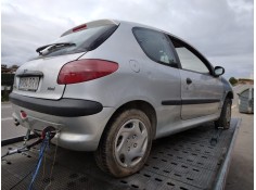 PEUGEOT 206 BERLINA