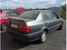 VOLKSWAGEN VENTO (1H2)