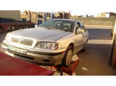 VOLVO S40 BERLINA
