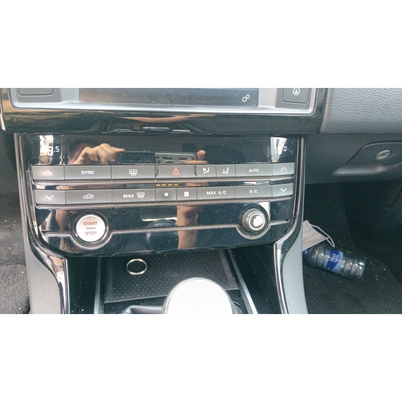 Recambio de mando calefaccion / aire acondicionado para jaguar xe (x760) 2.0 d referencia OEM IAM   