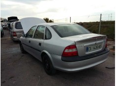 OPEL VECTRA B BERLINA