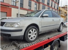 VOLKSWAGEN PASSAT BERLINA (3B2)