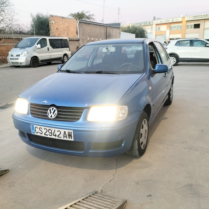 volkswagen polo berlina (6n2) del año 2000