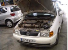 VOLKSWAGEN POLO BERLINA (6N1)