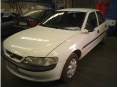 OPEL VECTRA B BERLINA