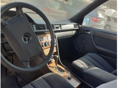 MERCEDES-BENZ CLASE E (W124) BERLINA