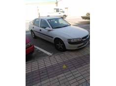 OPEL VECTRA B BERLINA