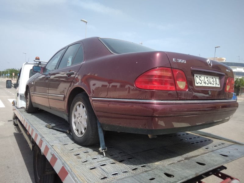 mercedes clase e (w210) berlina diesel del año 1996