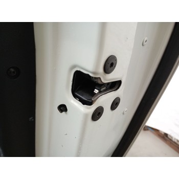 CERRADURA PUERTA TRASERA DERECHA 825020002R 