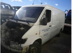 MERCEDES-BENZ SPRINTER (W901,W904) CAJA CERR.