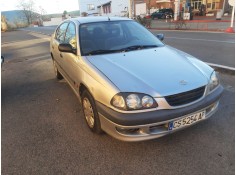 toyota avensis berlina (t 22) del año 1998