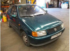 VOLKSWAGEN POLO BERLINA (6N1)