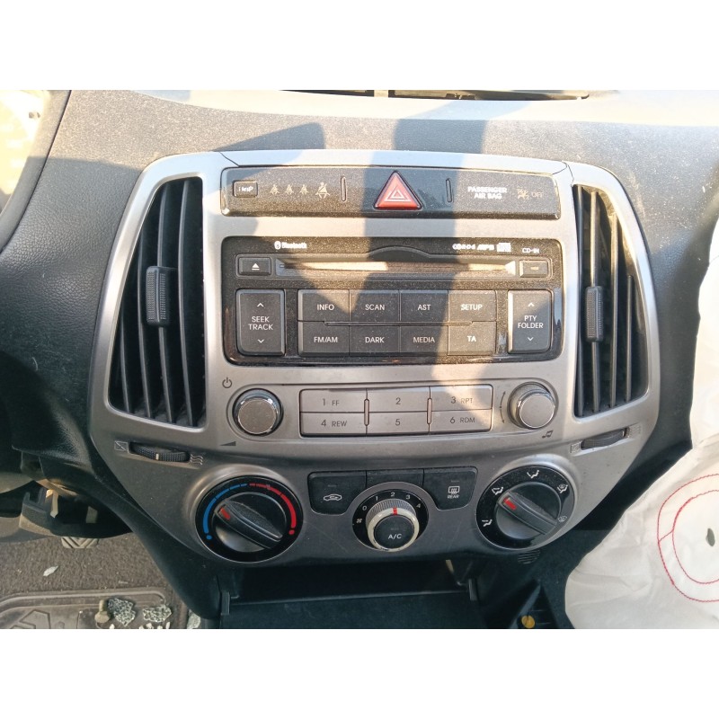 Recambio de sistema audio / radio cd para hyundai i20 i (pb, pbt) 1.2 referencia OEM IAM   