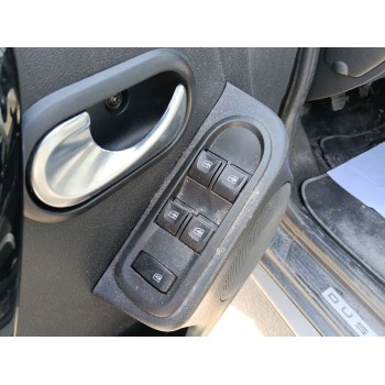 MANDO ELEVALUNAS DELANTERO IZQUIERDO 8200108269 
