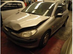 PEUGEOT 206 BERLINA