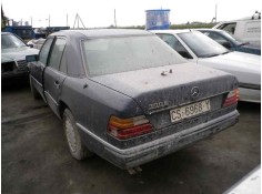 MERCEDES-BENZ CLASE E (W124) BERLINA