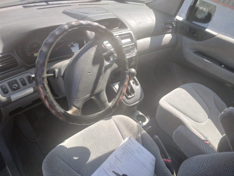 mitsubishi space wagon (n80/n90) del año 1999