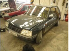 PEUGEOT 205 BERLINA