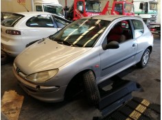PEUGEOT 206 BERLINA