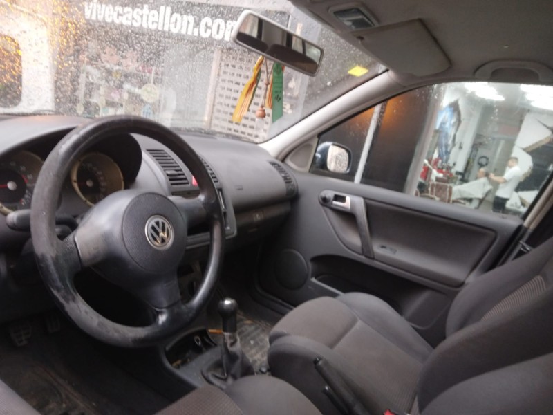 volkswagen polo berlina (6n2) del año 2000