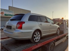 TOYOTA AVENSIS WAGON (T25)
