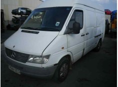 MERCEDES-BENZ SPRINTER (W901,W904) CAJA CERR.